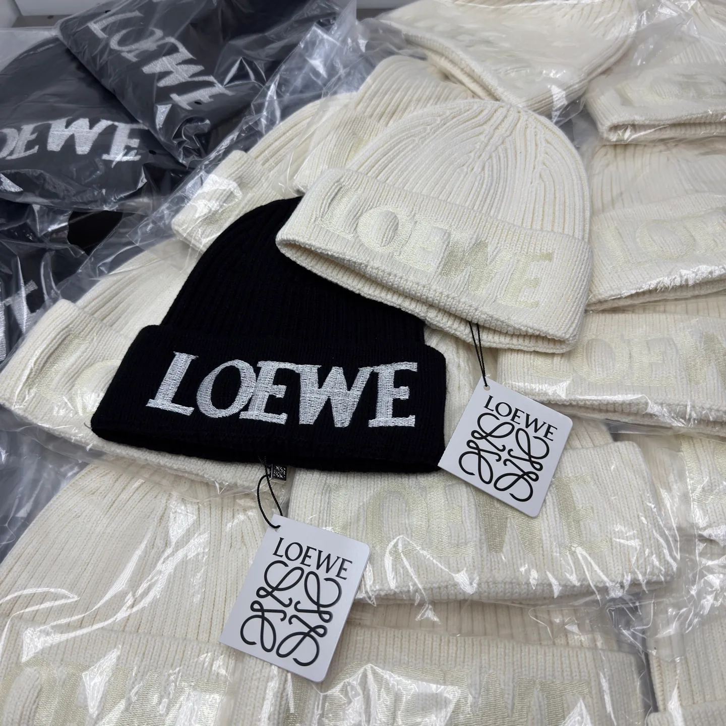 Loewe high version wool hat cold hat