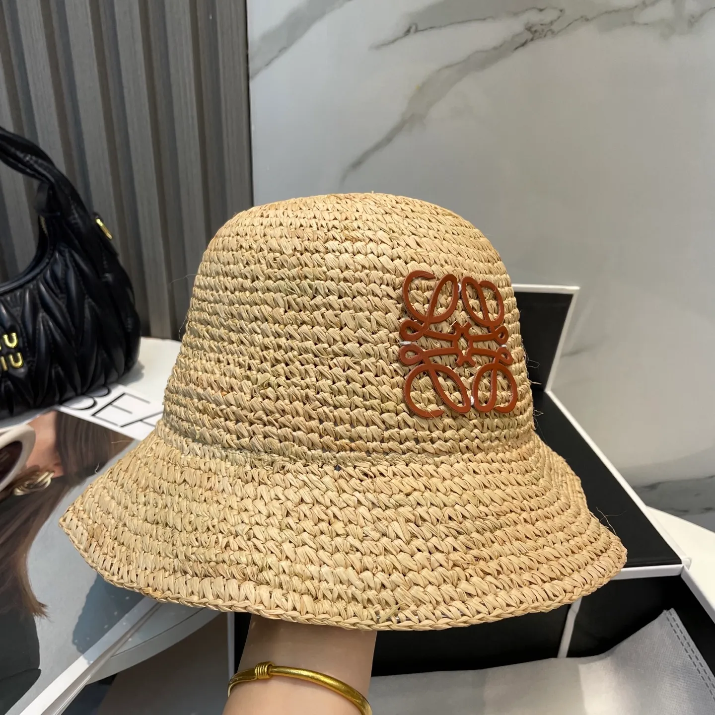 P104💛LOEWE's new raffia densely woven straw hat is the first choice for the beach in summer ~ the same style as stars ~ big brands are simple