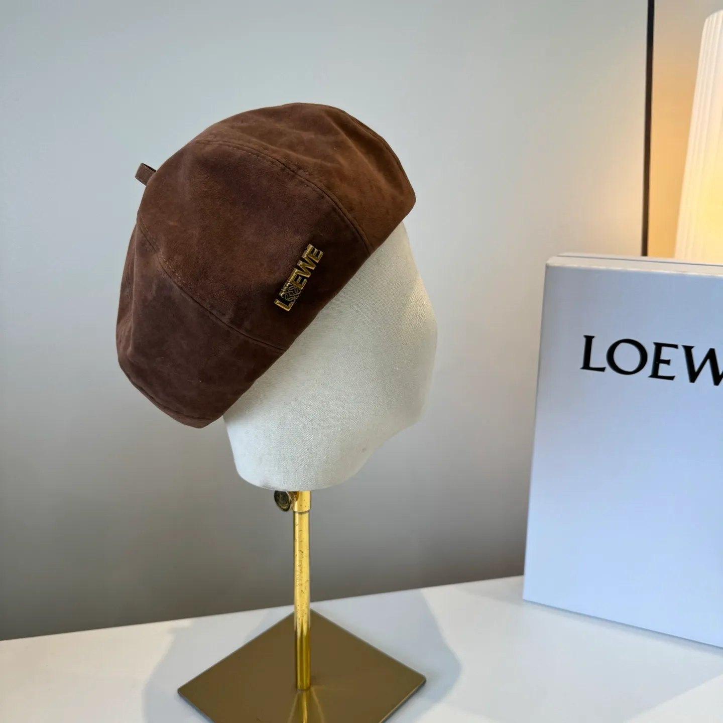 💰100¥ Loewe's new corduroy beret, painter's hat, head circumference 57cm
