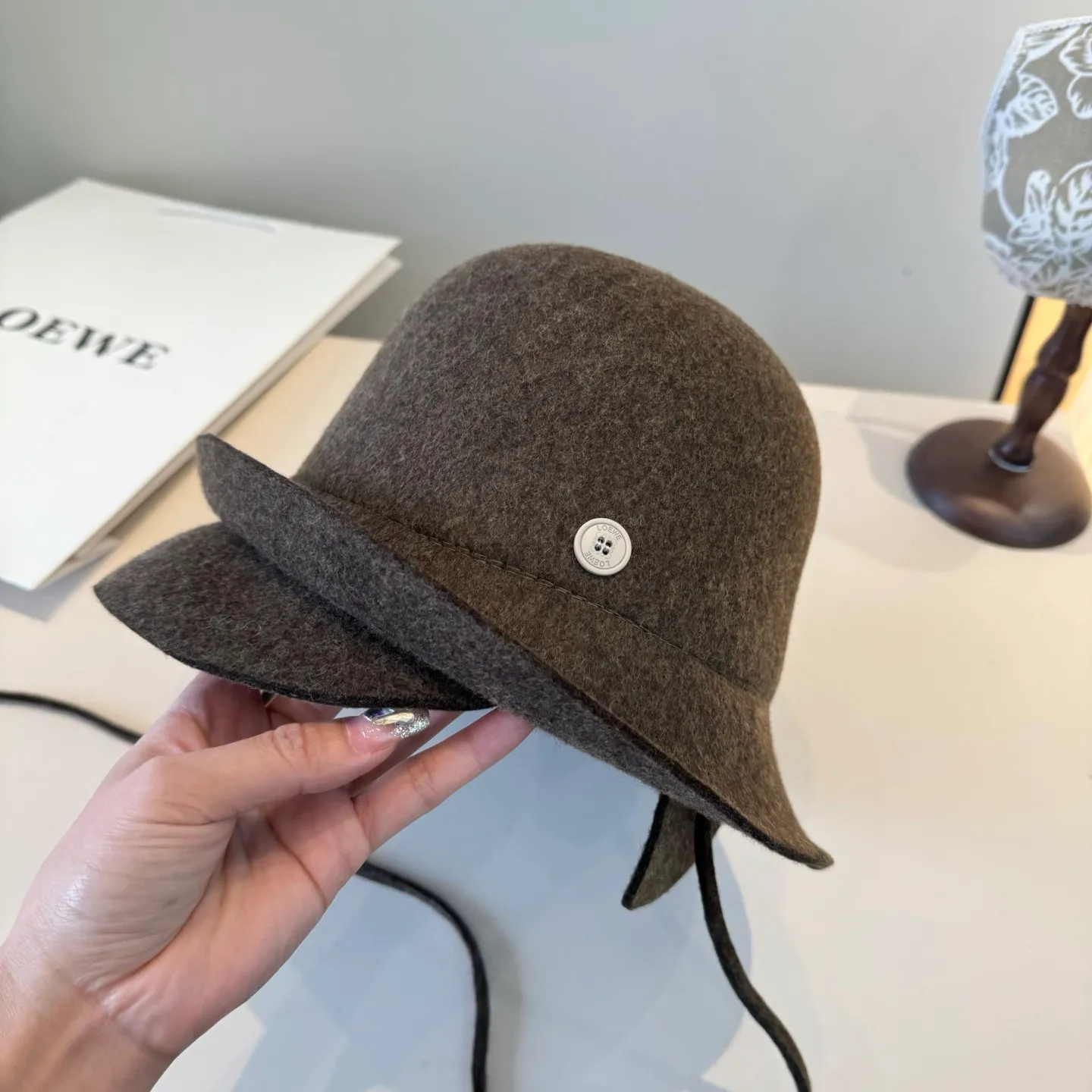 💰210¥ Loewe's new wool curled basin hat, irregular cut design, head circumference 57cm