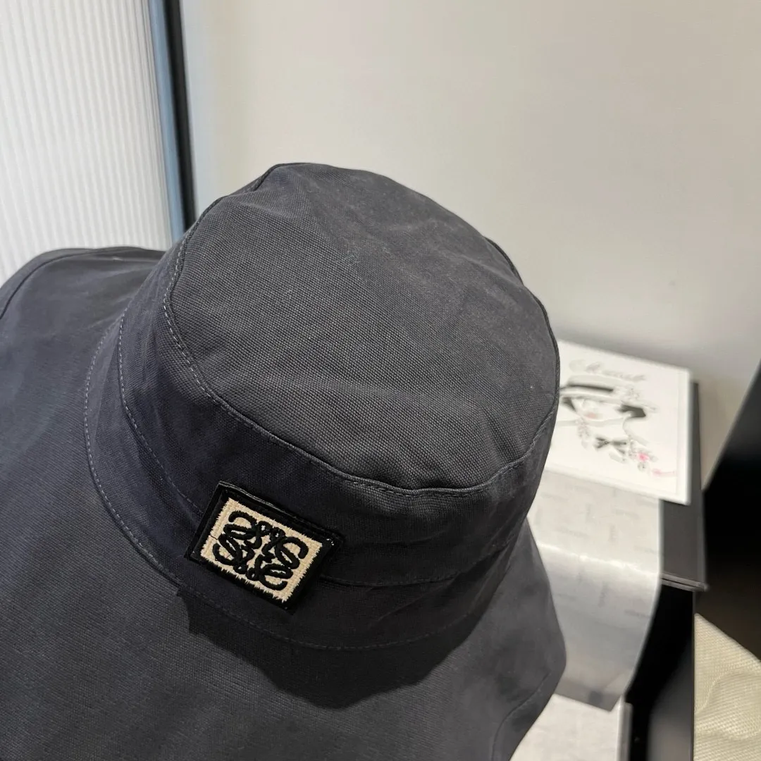 💰120¥ LOEWE new fisherman hat, head circumference 57cm