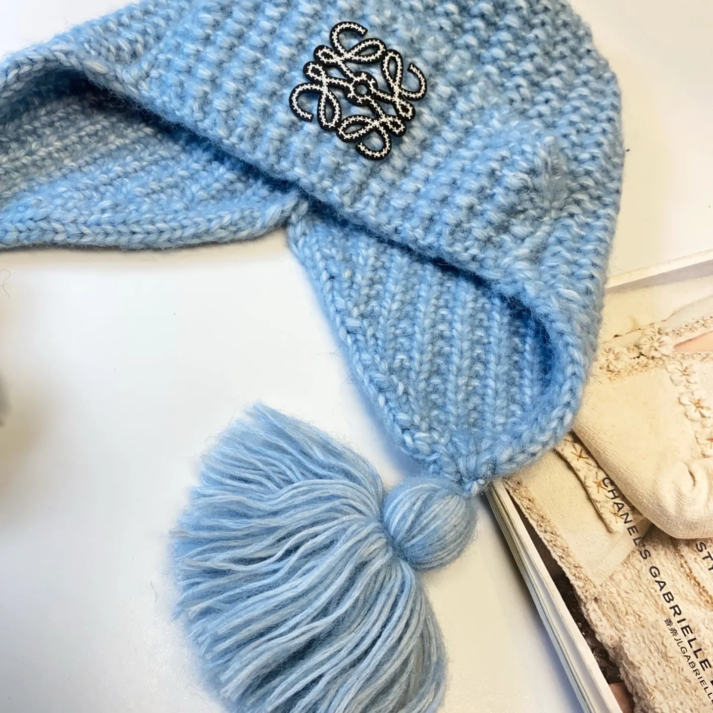 🆕25 new autumn and winter style ⚜️Loewe LOGO knitted ear protection hat 🛒High quality star internet celebrity same style ✨Beige Black Brown Blue