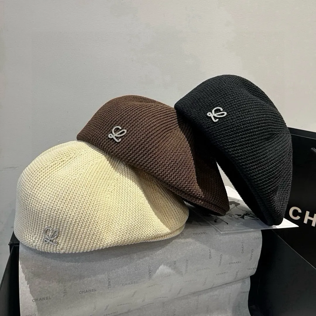 💰110¥ Loewe's new duck bill forward cap, head circumference 57cm