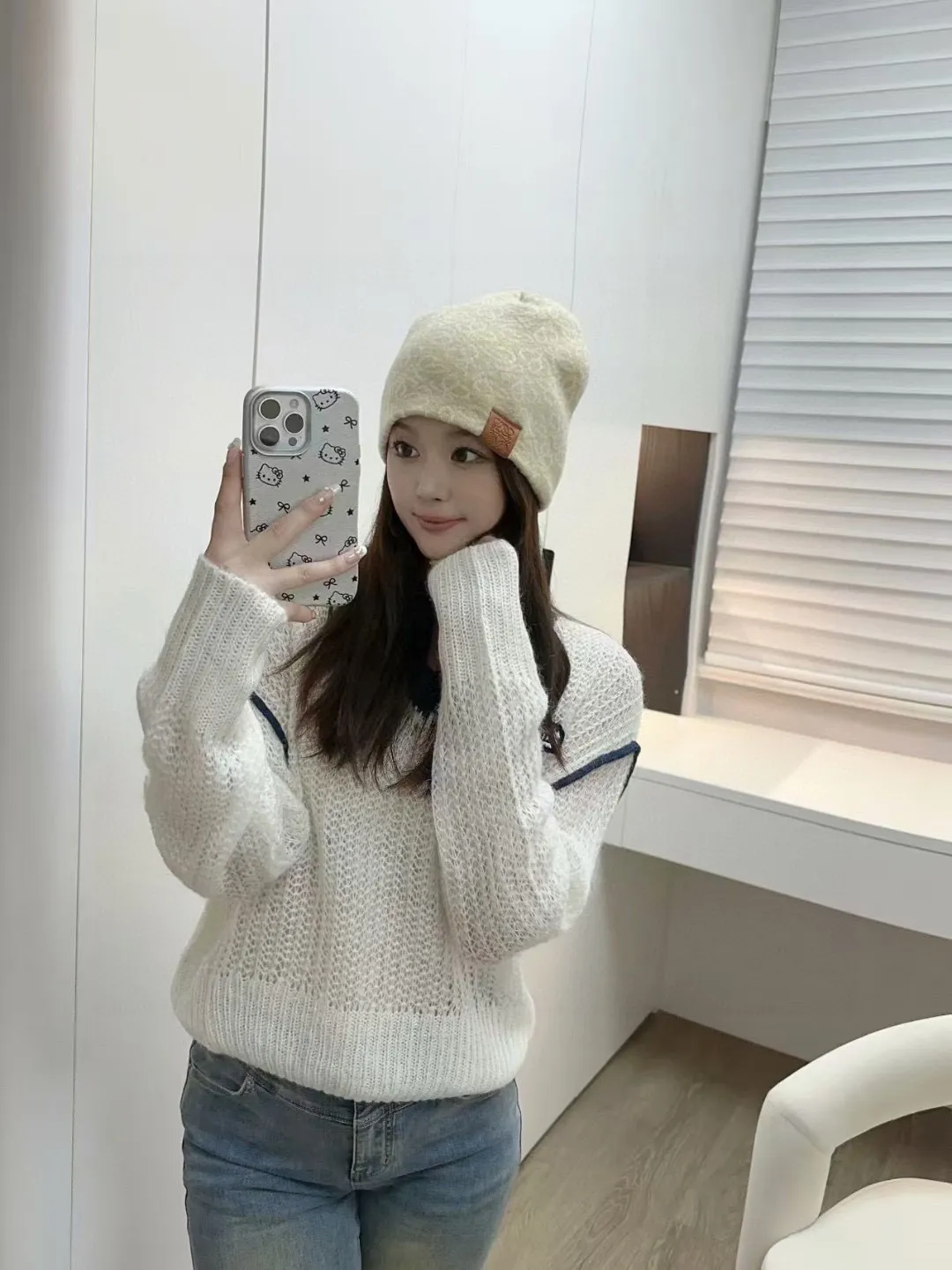 56💰 Classic knitted hat from loewe official website! Xiaohongshu’s hottest selling item! Dress well! The same style for men and women, thicker and warmer, fashionable and popular 🌸First-class quality, the best brand for warmth in autumn and winter, order now, limited edition