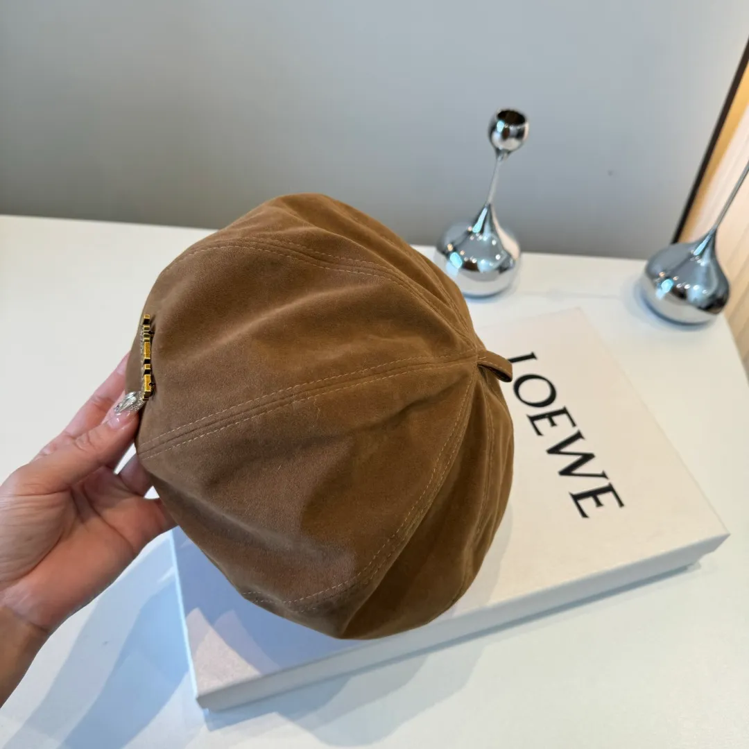 💰100¥ Loewe's new corduroy beret, painter's hat, head circumference 57cm
