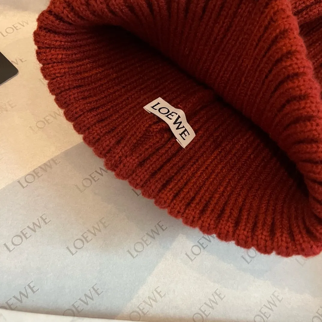 💰90¥ LOEWE new knitted beanie, unisex