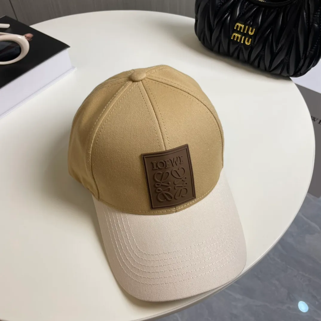 P60 🧢Loewe~New baseball cap🧢, simple and classic logo, super texture👍, exquisite big-name style, a must-have artifact for goddesses, couple style