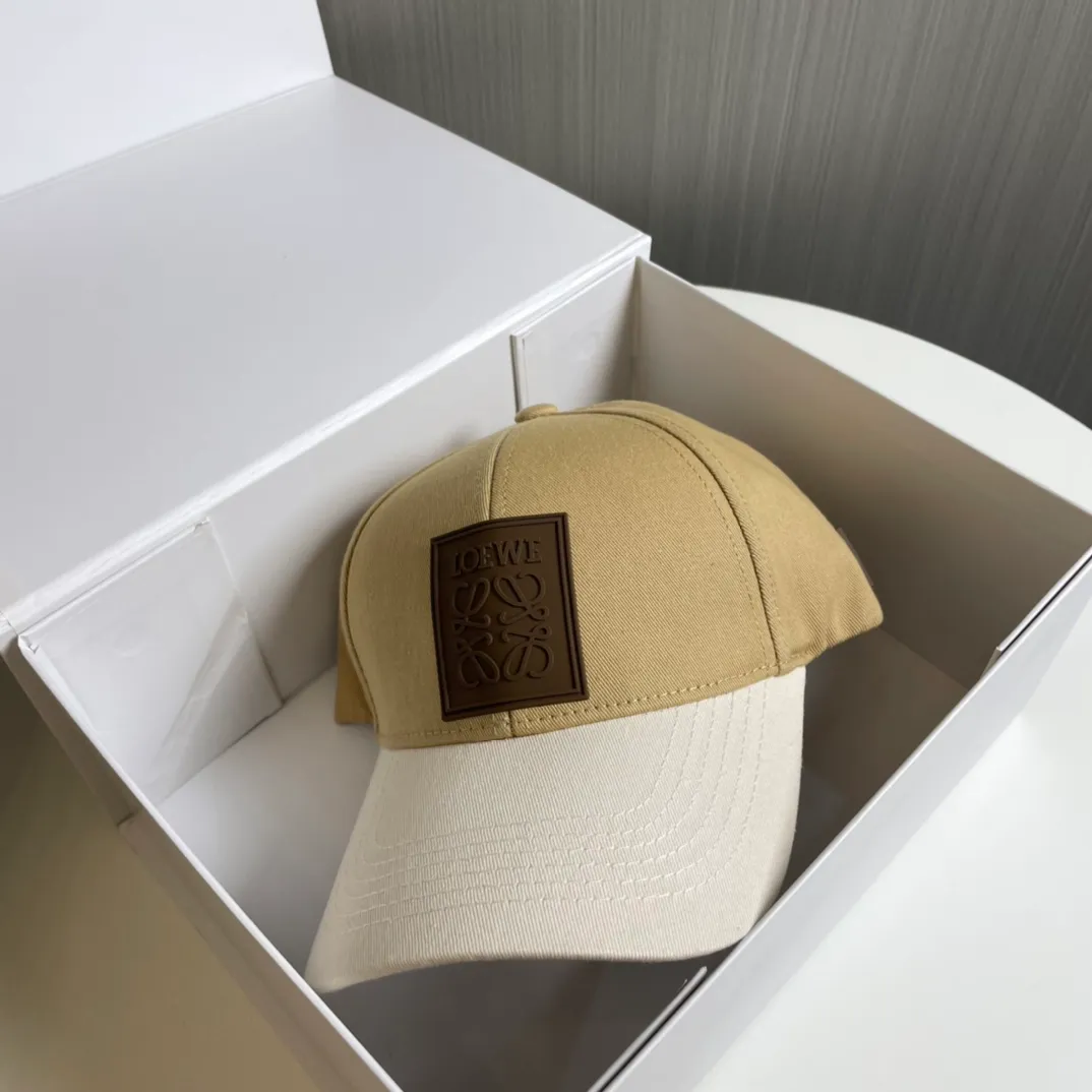 P60 🧢Loewe~New baseball cap🧢, simple and classic logo, super texture👍, exquisite big-name style, a must-have artifact for goddesses, couple style