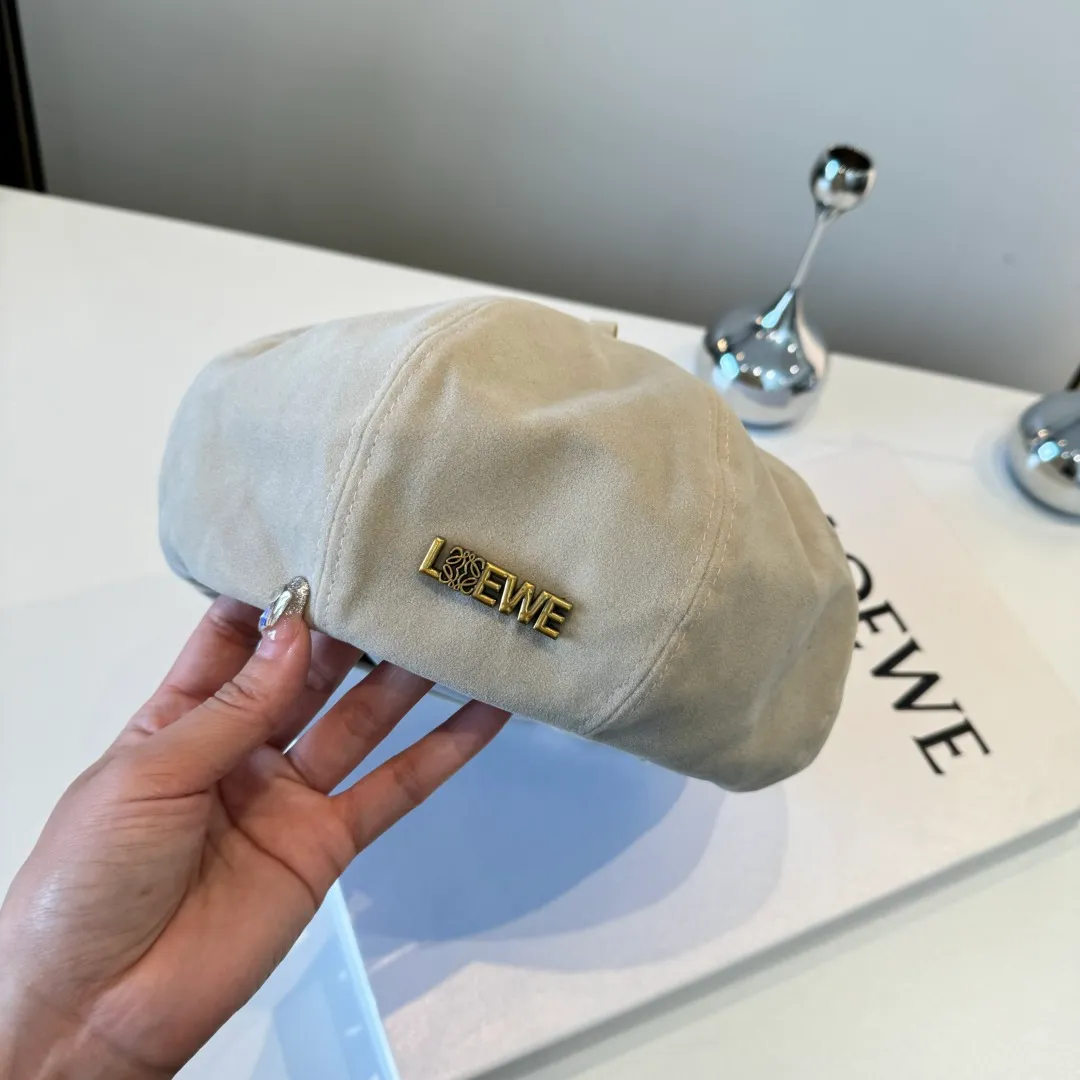 💰100¥ Loewe's new corduroy beret, painter's hat, head circumference 57cm