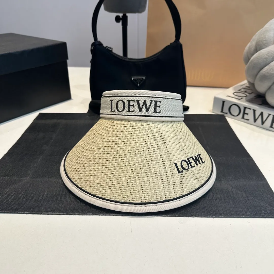 P44 LOEVE hollow top peaked cap, straw hat, original quality, exquisite workmanship, high-end luxury, very breathable and adjustable,