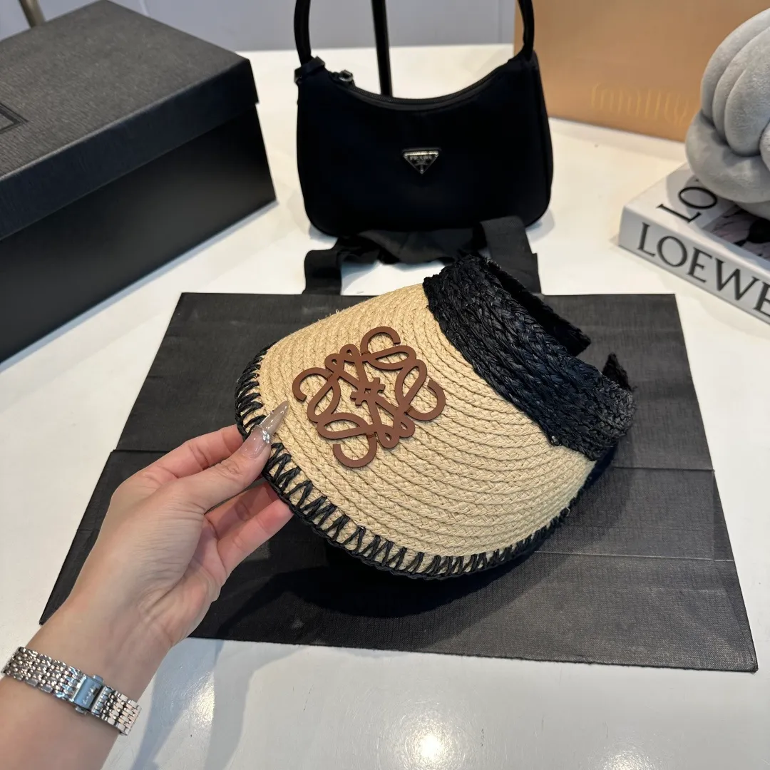 P70 LOEWE empty top hat👏High quality raffia empty top hat❤️Simple and elegant, shipped by big brands