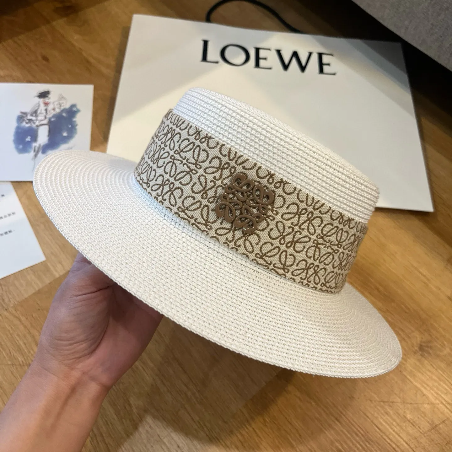 💰100¥ ＬＯＥＷＥ Loewe’s new flat-top straw hat, top hat, head circumference 57cm