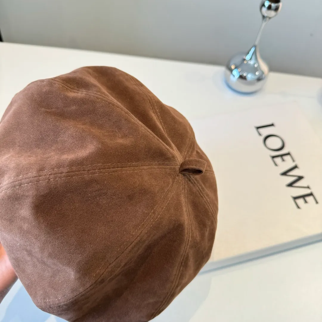 💰100¥ Loewe's new corduroy beret, painter's hat, head circumference 57cm