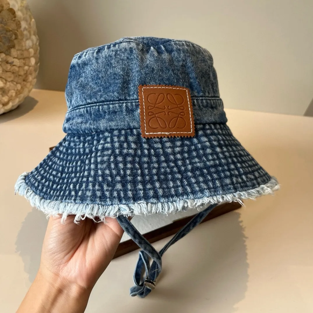 💰100¥ Loewe new bucket hat, head circumference 57cm