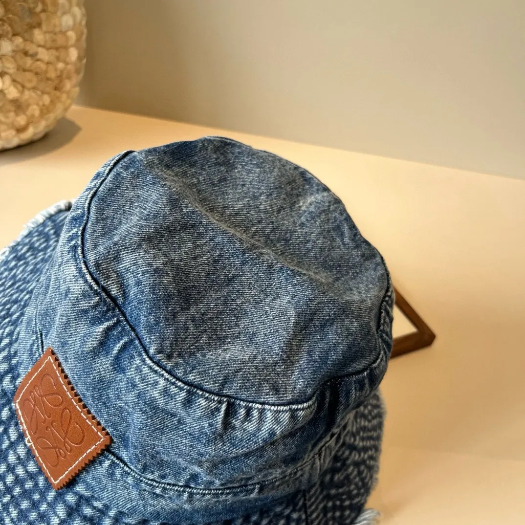 💰100¥ Loewe new bucket hat, head circumference 57cm