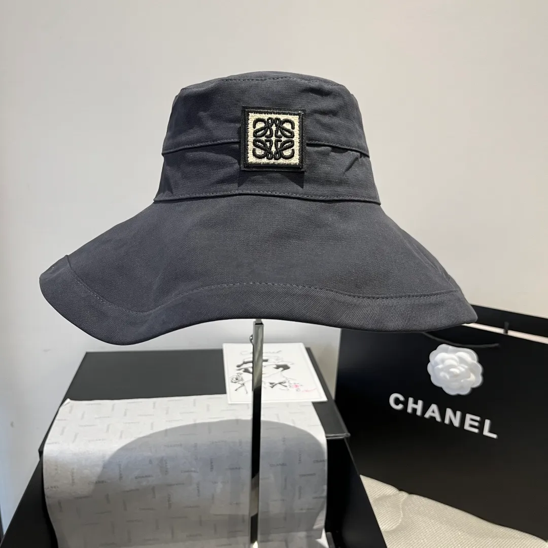 💰120¥ LOEWE new fisherman hat, head circumference 57cm