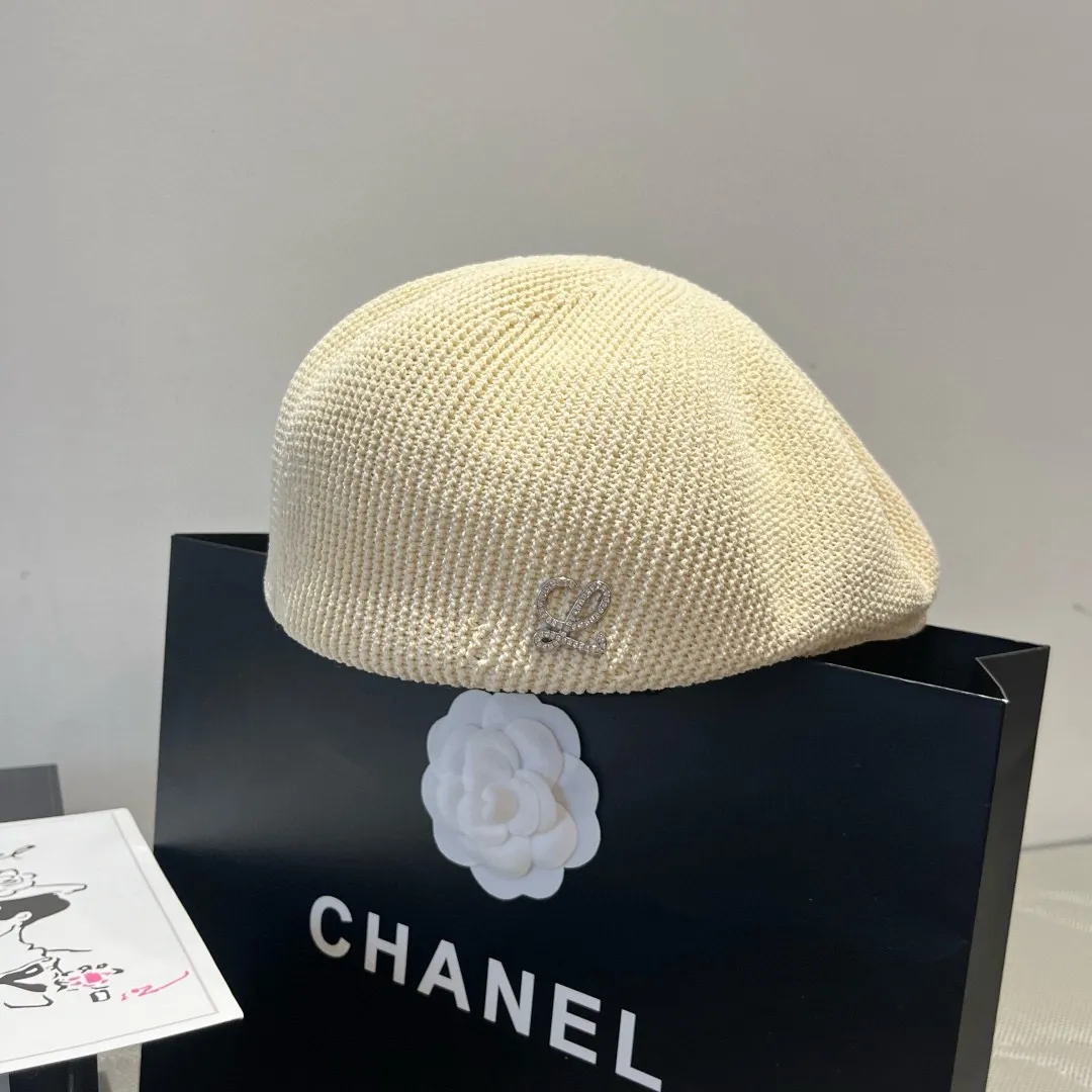 💰100¥ Loewe's new duck bill forward cap, head circumference 57cm