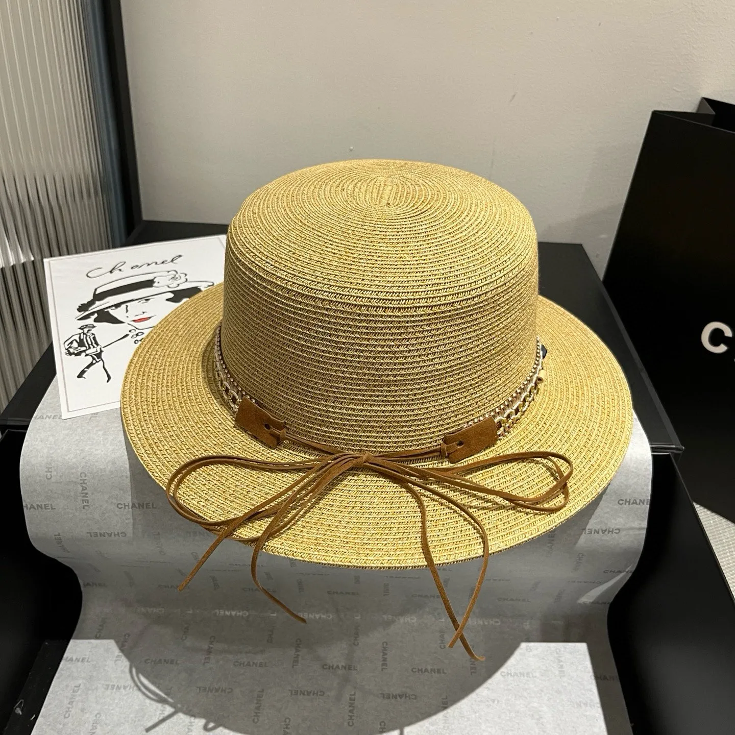 💰140¥ ＬＯＥＷＥ Loewee’s new flat top hat, head circumference 57cm