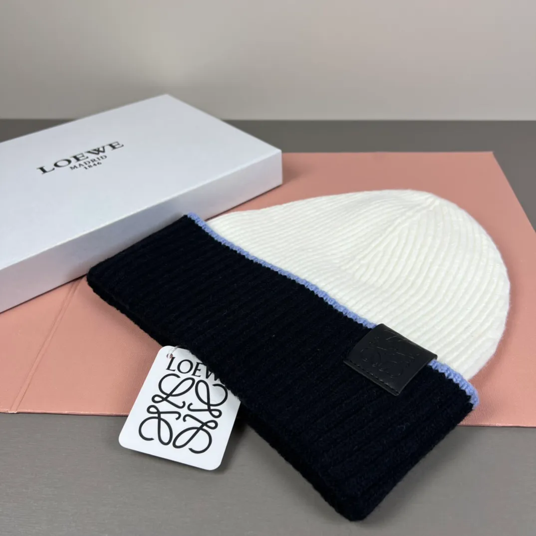 60💰 Classic knitted hat from loewe official website! Xiaohongshu’s hottest selling item! Dress well! The same style for men and women, thicker and warmer, fashionable and popular 🌸First-class quality, the best brand for warmth in autumn and winter, order now, limited edition