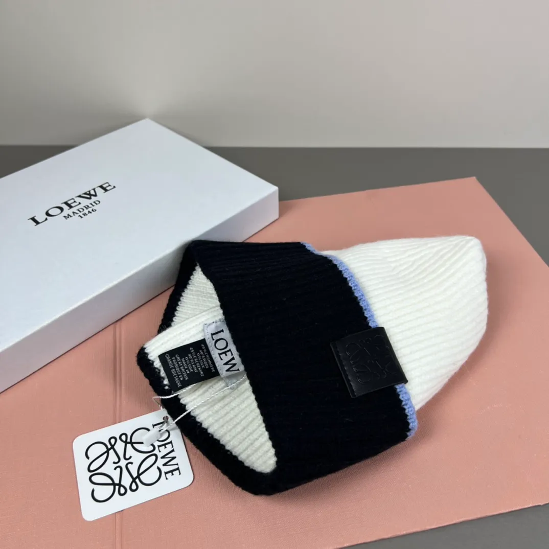 60💰 Classic knitted hat from loewe official website! Xiaohongshu’s hottest selling item! Dress well! The same style for men and women, thicker and warmer, fashionable and popular 🌸First-class quality, the best brand for warmth in autumn and winter, order now, limited edition