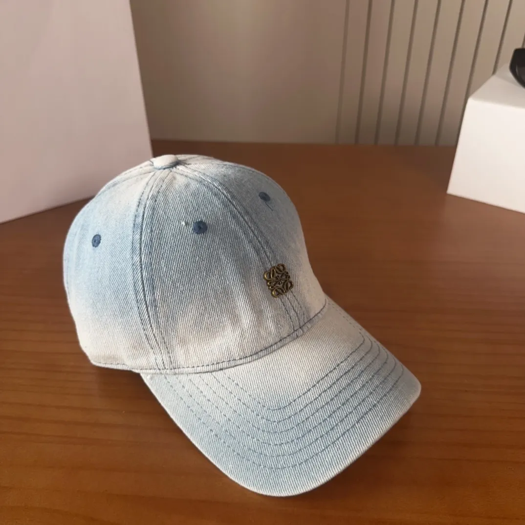 💰60 LOEWE new baseball cap, classic LOEWE men and women, versatile and breathable, can be worn in all seasons