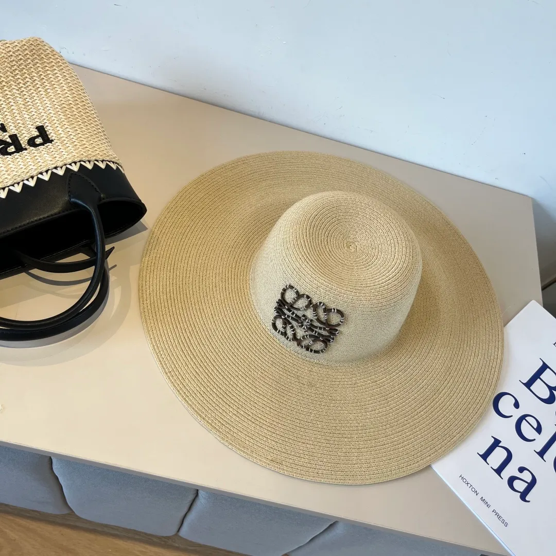 💰150¥ LOEWE classic large-brimmed hat, beach hat head circumference 57cm