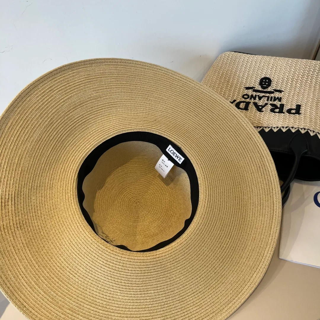 💰150¥ LOEWE classic large-brimmed hat, beach hat head circumference 57cm