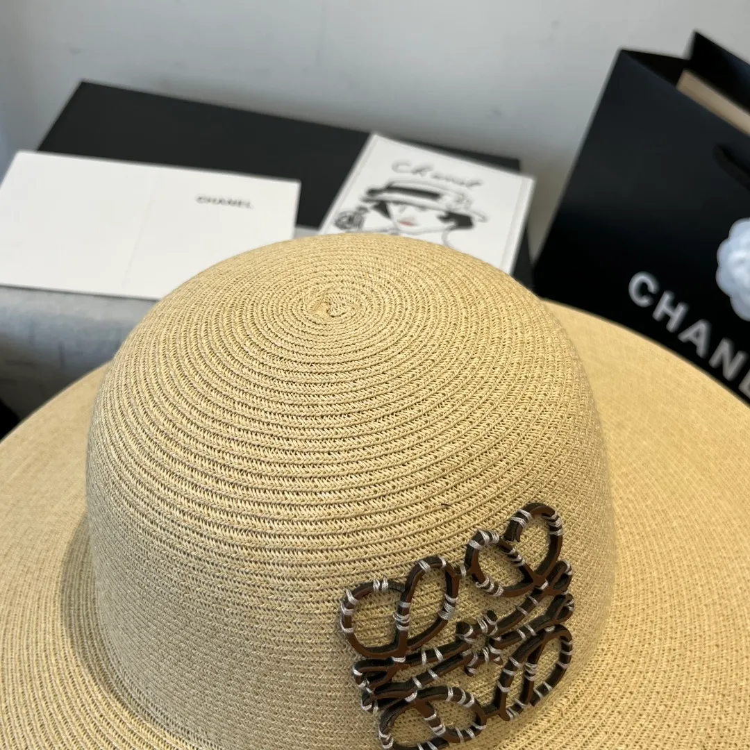💰150¥ LOEWE classic large-brimmed hat, beach hat head circumference 57cm