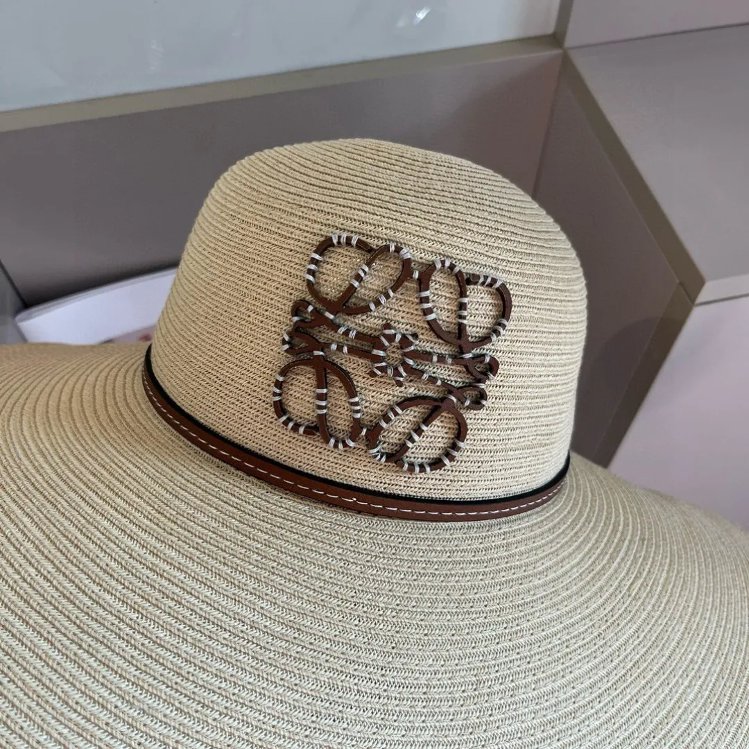 💰180¥. High version LOEWE big-brimmed hat, big sun hat, made of fine grass, official model opening mold, non-market ordinary version, head circumference 57cm
