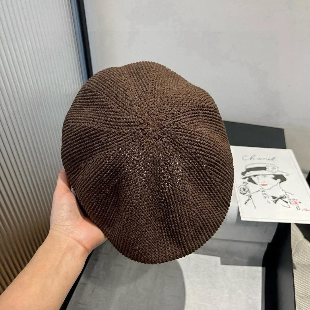 💰100¥ Loewe's new duck bill forward cap, head circumference 57cm