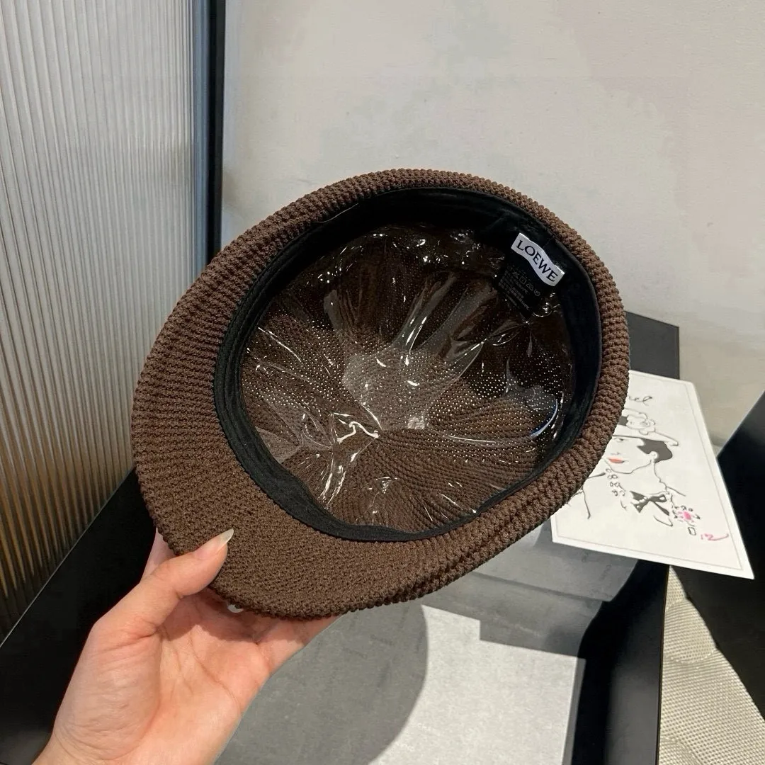💰100¥ Loewe's new duck bill forward cap, head circumference 57cm