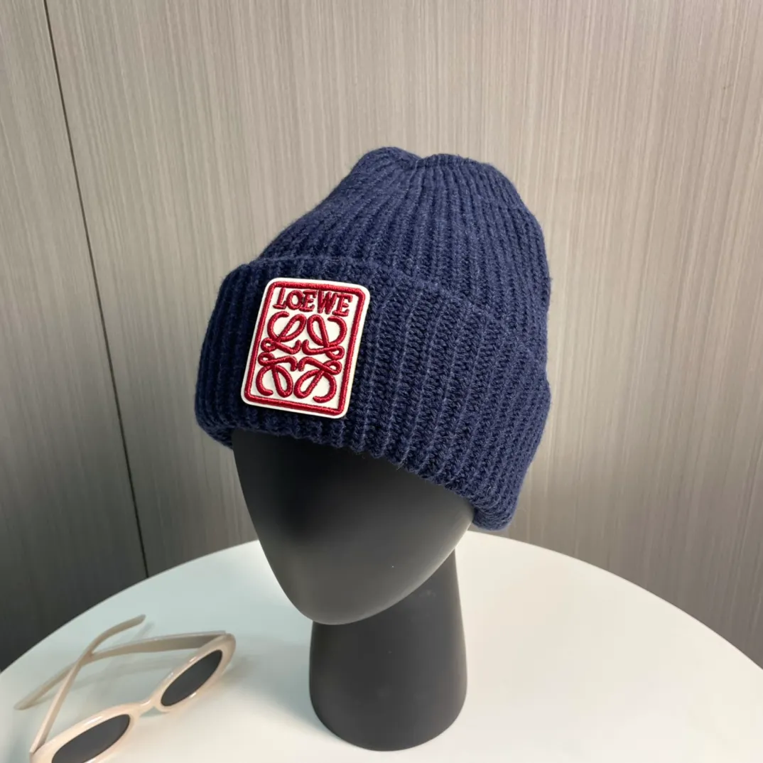 P76💛 comes with dust bag. [LOEWE Luo Yiwei] 2024 early autumn knitted beanie, big-name fashion, very versatile