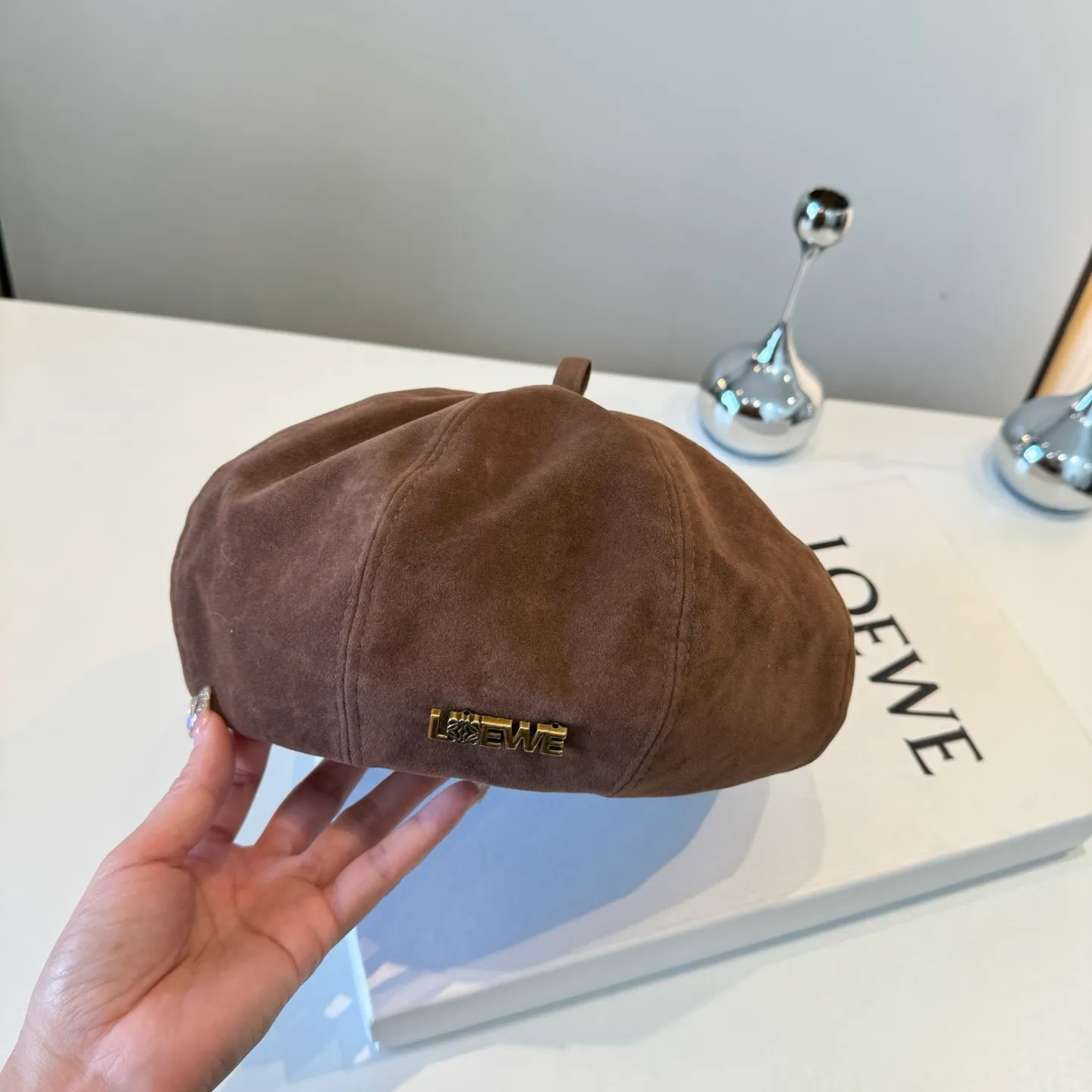 💰100¥ Loewe's new corduroy beret, painter's hat, head circumference 57cm