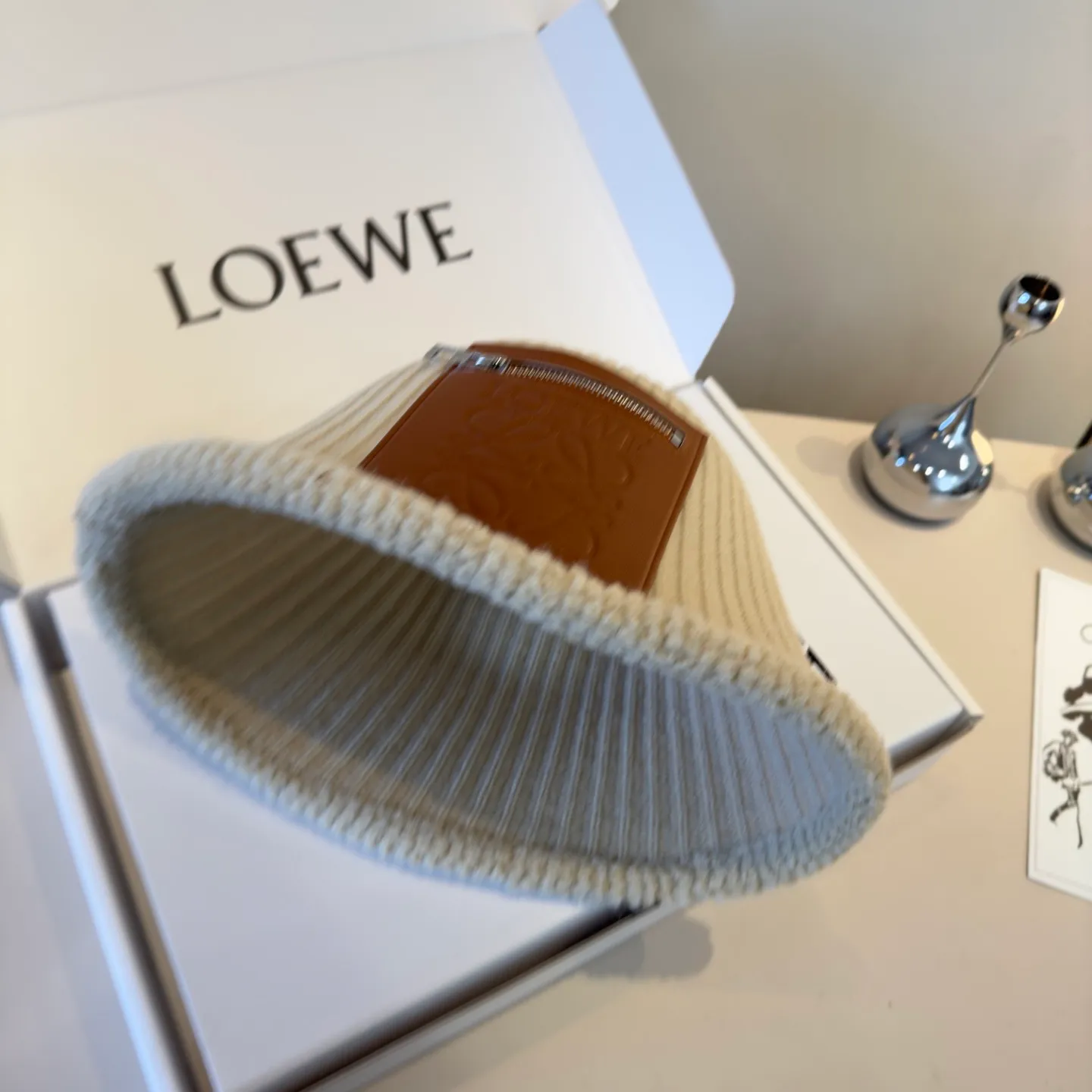💰120¥ LOEWE new autumn and winter bucket hat, pocket style bucket hat, knitted fabric, head circumference 57cm