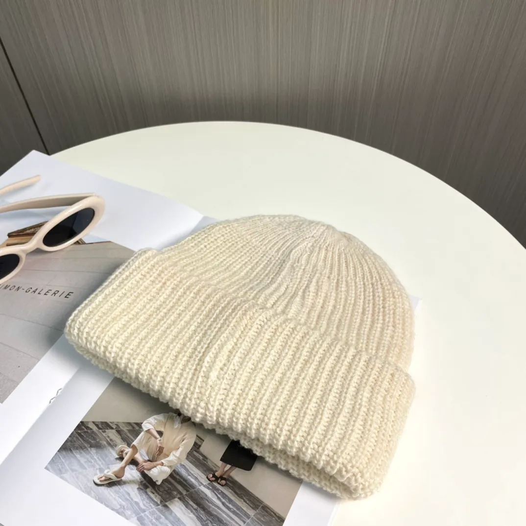 P76💛 comes with dust bag. [LOEWE Luo Yiwei] 2024 early autumn knitted beanie, big-name fashion, very versatile