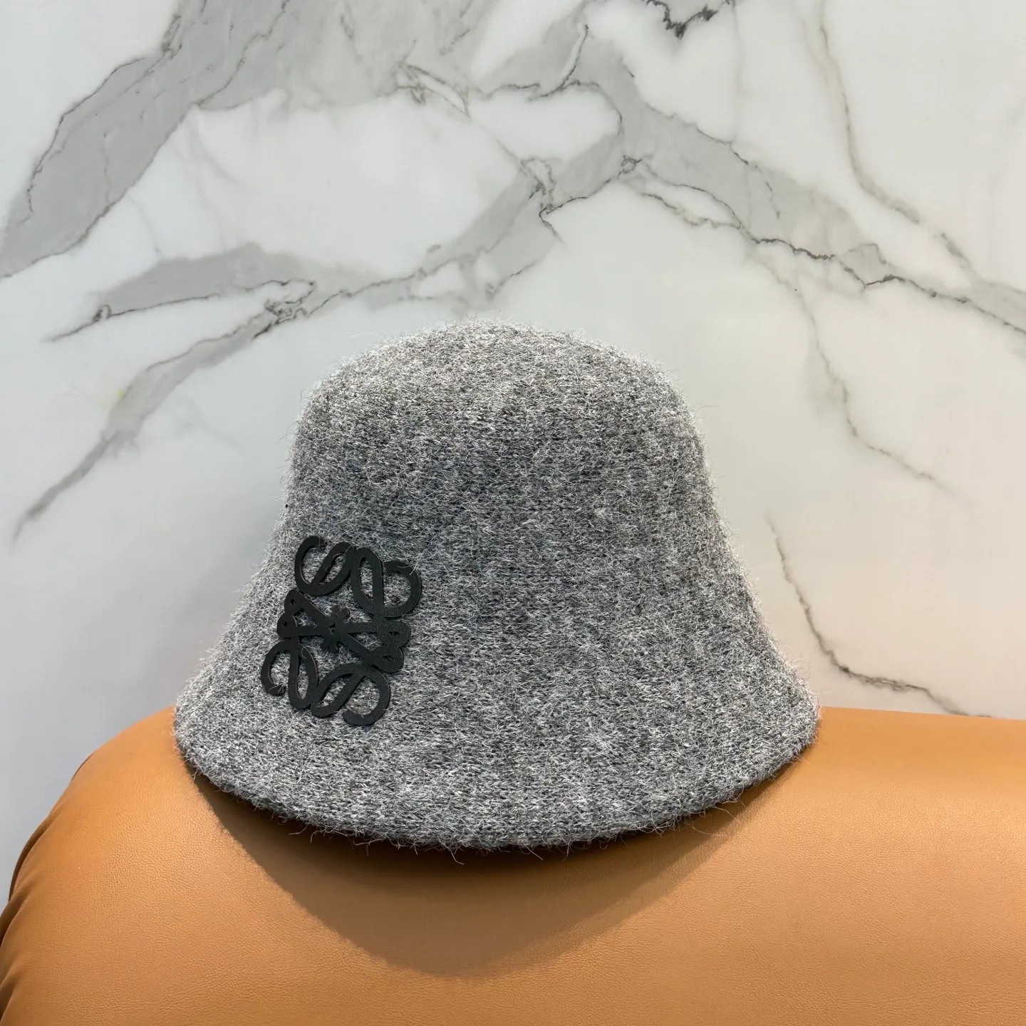 P66 💛Luo Yiwei's new autumn and winter style wool cashmere bucket hat, 🔆temperament goddess style ~ a must-have for going out on the street
