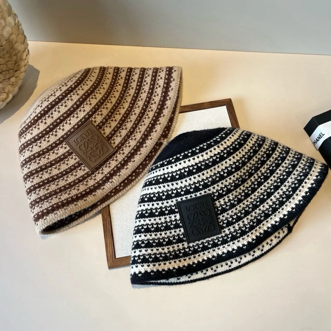 💰90¥ Loewe's new fisherman hat, head circumference 57cm