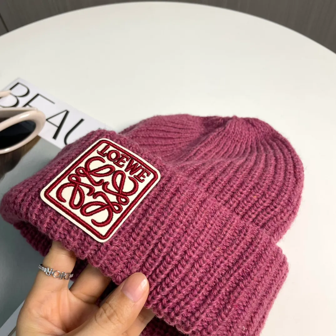 P76💛 comes with dust bag. [LOEWE Luo Yiwei] 2024 early autumn knitted beanie, big-name fashion, very versatile