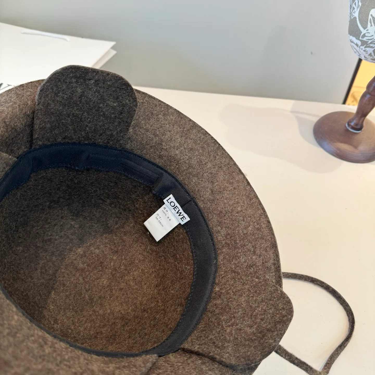 💰210¥ Loewe's new wool curled basin hat, irregular cut design, head circumference 57cm