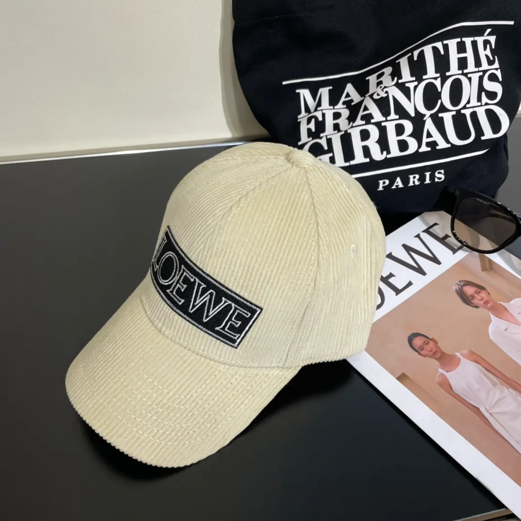 P80 🧢Loewe~New baseball cap🧢, simple embroidered classic logo, super texture👍, exquisite big-name style, a must-have artifact for goddesses, couple style