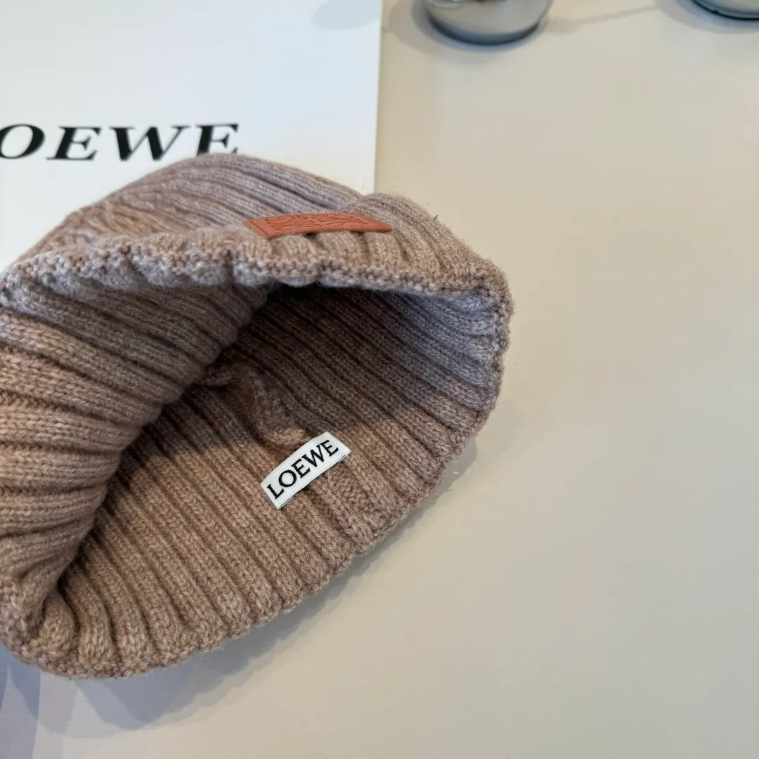 💰80¥ Loewe new knitted beanie