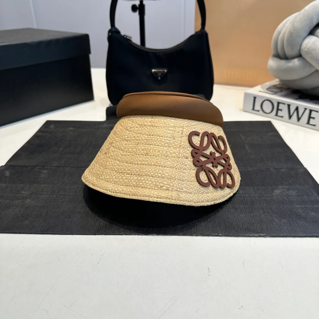 P70 LOEWE empty top hat👏High quality raffia empty top hat❤️Simple and elegant, shipped by big brands