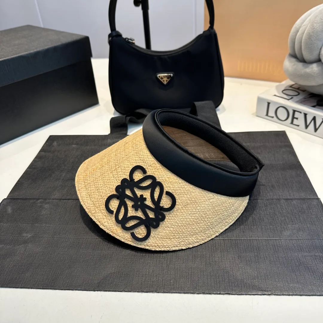 P70 LOEWE empty top hat👏High quality raffia empty top hat❤️Simple and elegant, shipped by big brands