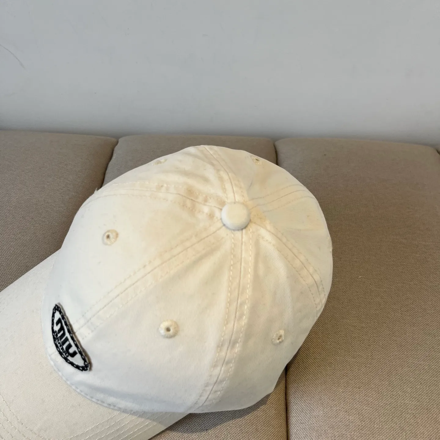 P60 miumiu original spring and summer new baseball cap, authentic mold-making and custom-made, the original workmanship is meticulous and the quality is superb!