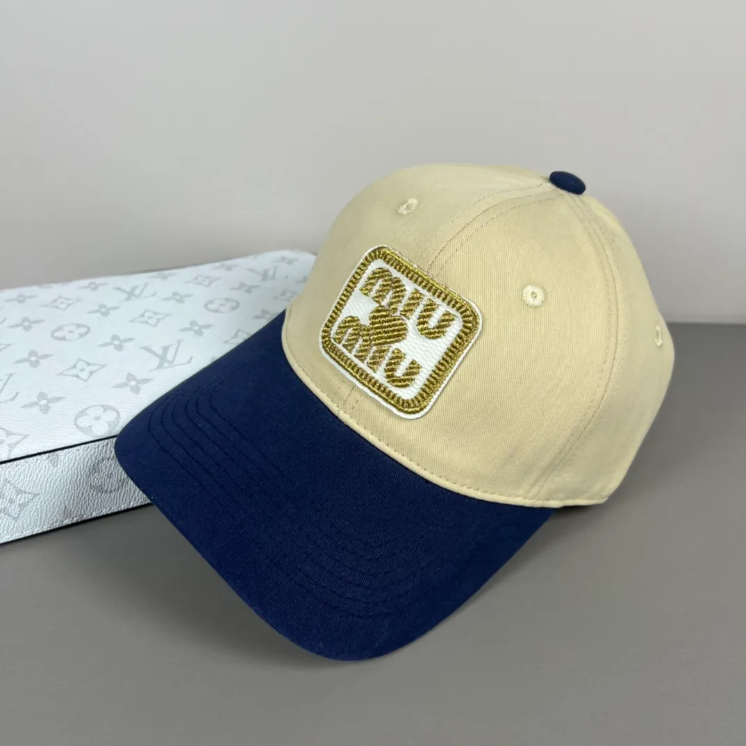 56💰Miumiu (recommended by Xiaohongshu’s popular model) original spring and summer new baseball cap, authentic mold-making and custom-made, the original workmanship is meticulous and the quality is superb!