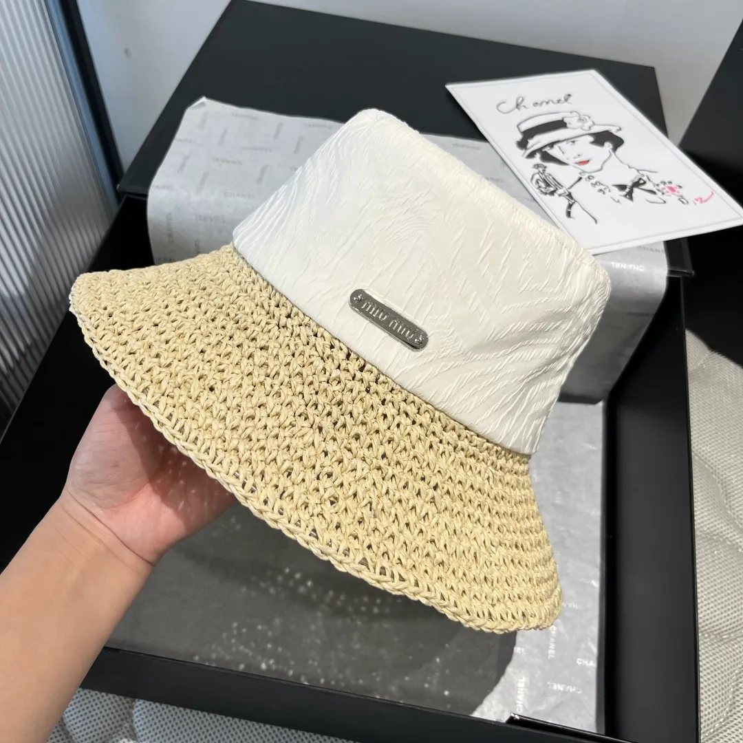 💰120¥ miumiu new fisherman hat, woven and spliced ​​gold fabric, head circumference 57cm