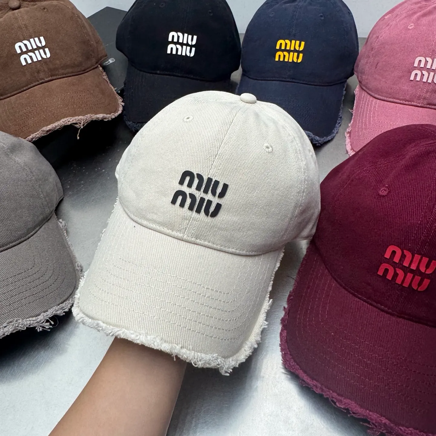 Early autumn thickened brushed miumiu fur-edged baseball cap