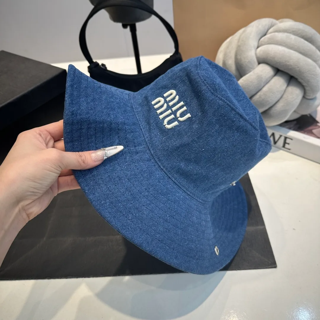 P70 miumiu counter canvas bucket hat, one-to-one mold customization, head circumference 57cm, unisex