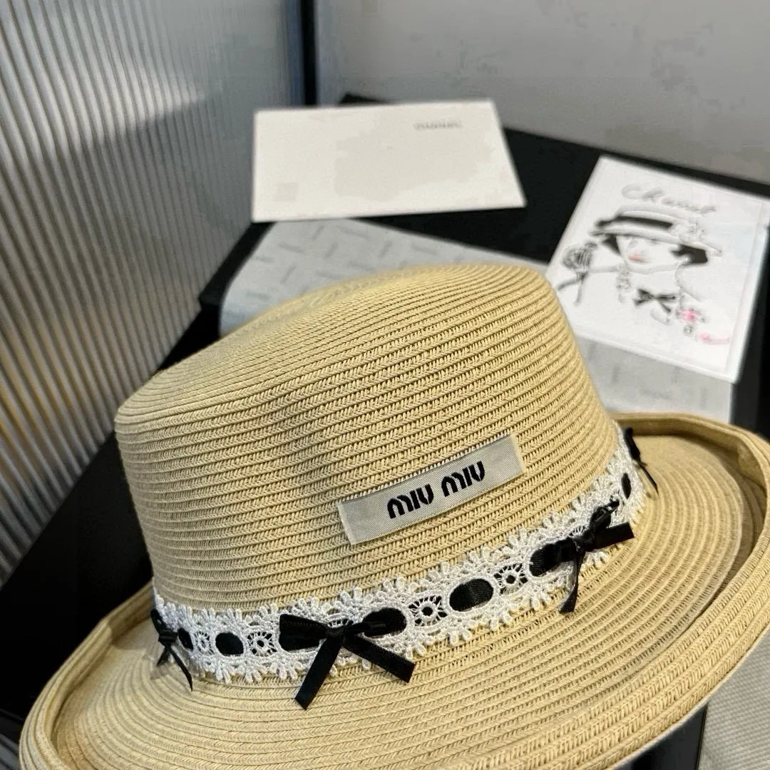 💰160¥ miumiu new flat-top straw hat, rolled-edge top hat, head circumference 57cm