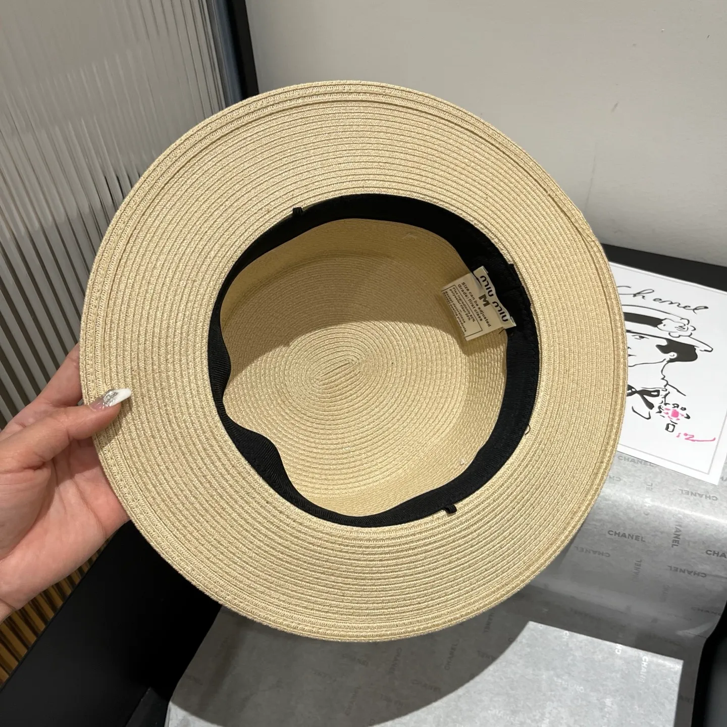 💰170¥ miumiu new flat top hat, high-grade PP straw fabric, head circumference 57cm